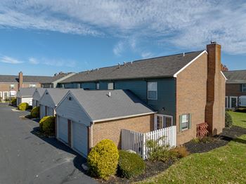 2 Bedroom, 2.5 Bath townhomes with garage